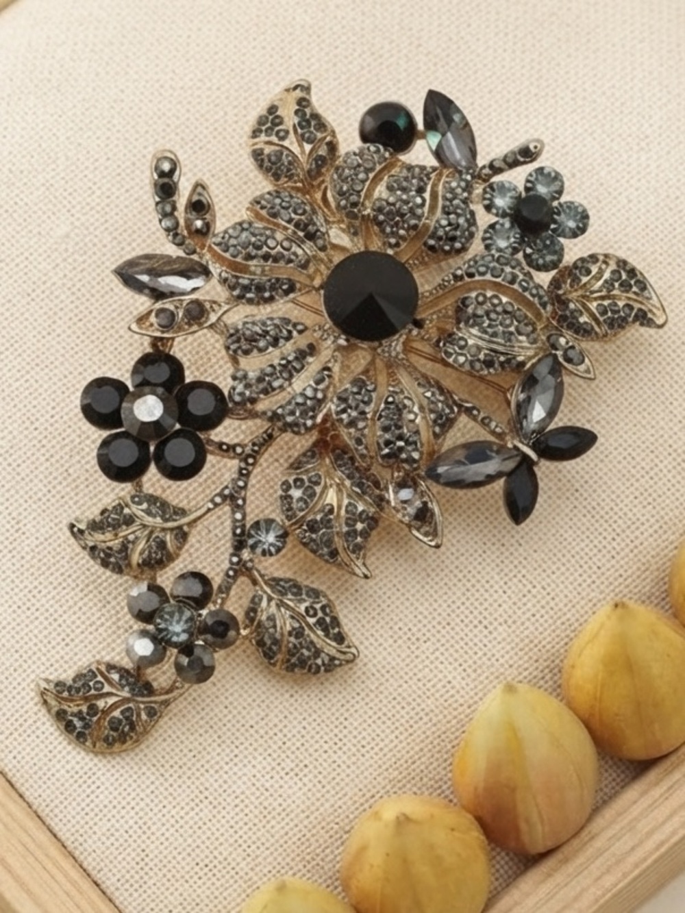 Lucky Brand Black and Gold tone Floral Crystal Brooch - Women Jewelry (NWT)